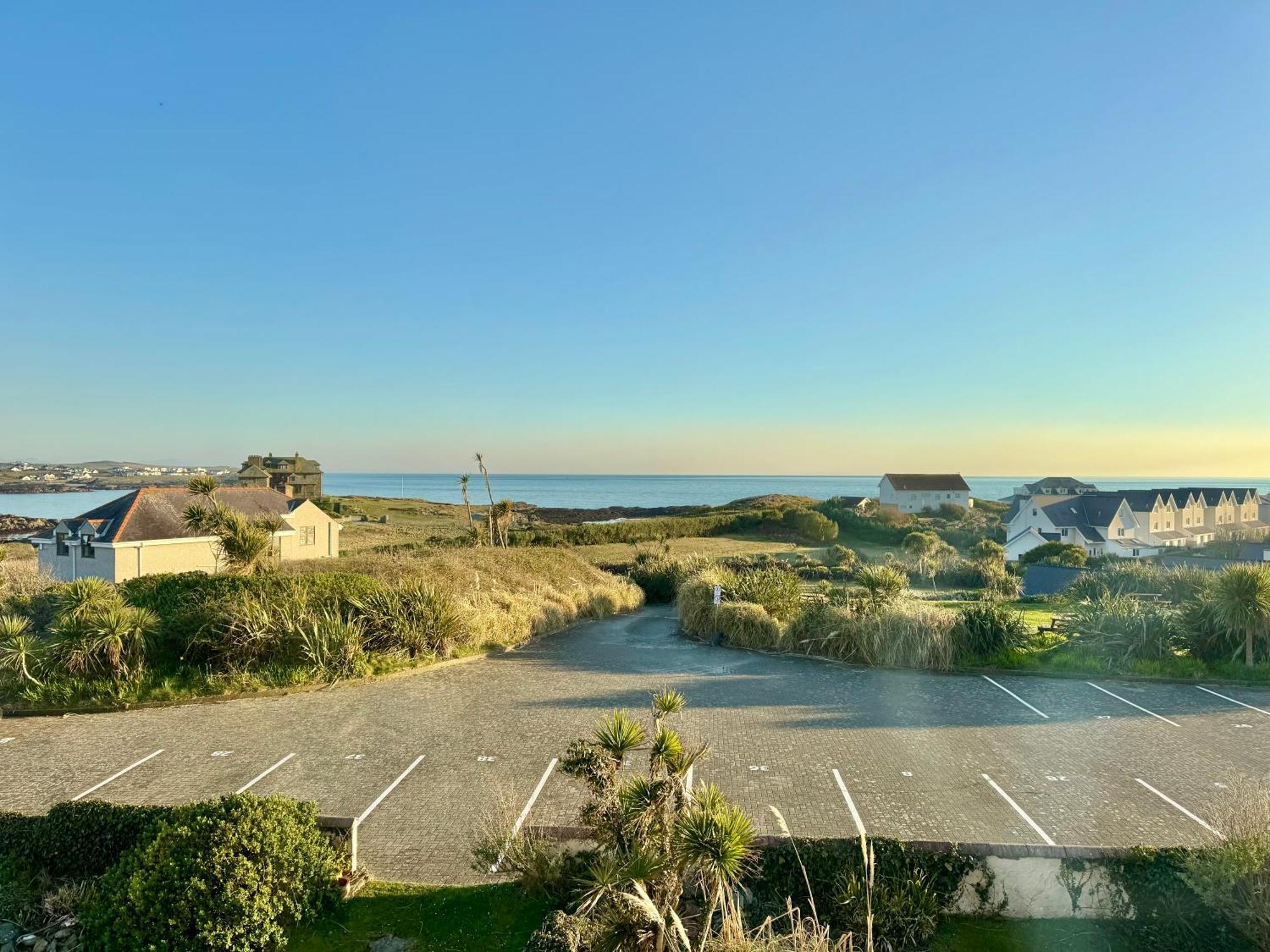 Lagoon View - Sea View- Pet Friendly - 2 Bed Apt - En-Suite Trearddur Ngoại thất bức ảnh
