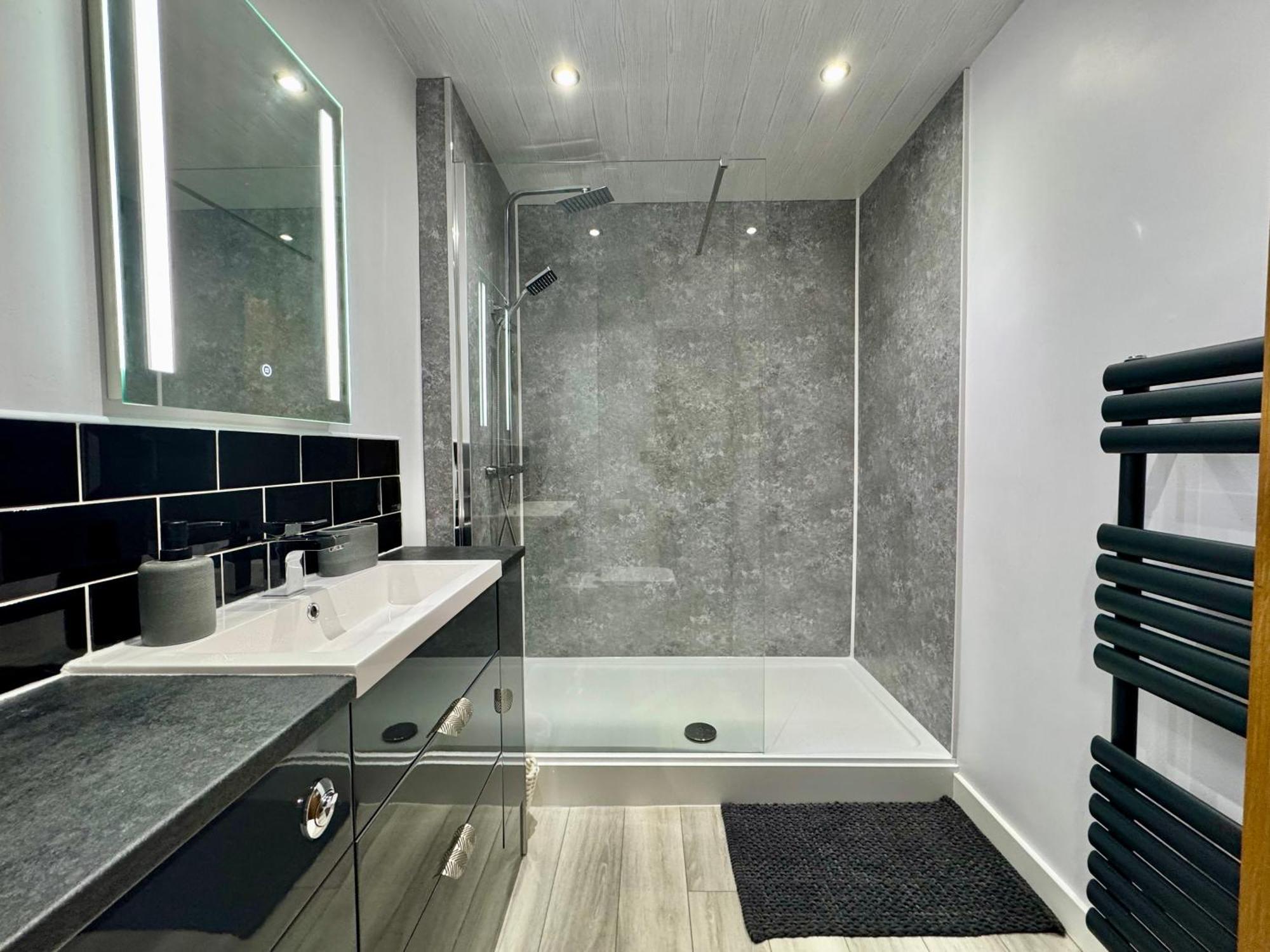 Lagoon View - Sea View- Pet Friendly - 2 Bed Apt - En-Suite Trearddur Ngoại thất bức ảnh